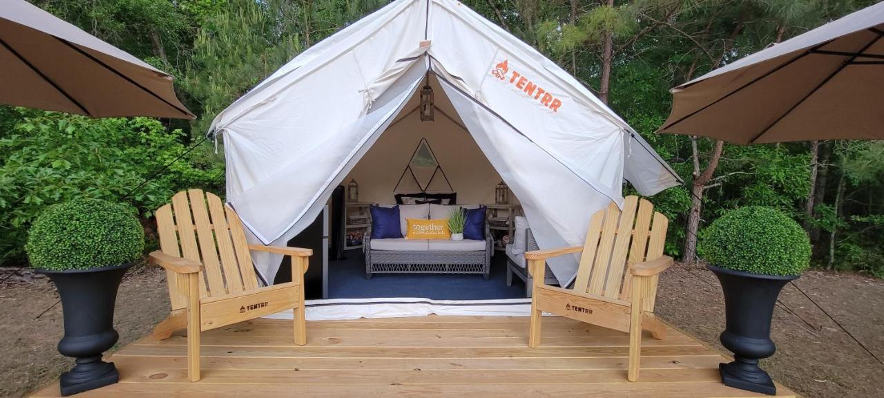 Tentrr Signature Site - Glamping In The Hamptons Hotel Exterior photo